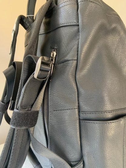 Mochila Unisex Grande de Cuero Alta Calidad para Notebook - Modelo 9197 - Imagen 5