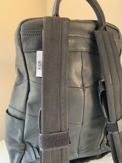 Mochila Unisex Grande de Cuero Alta Calidad para Notebook - Modelo 9197 - Imagen 7