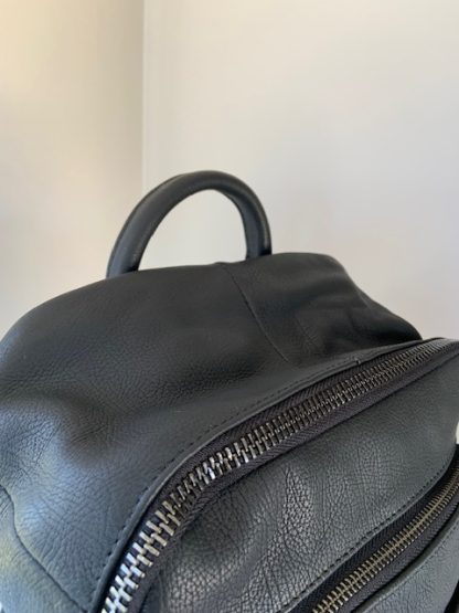Mochila Unisex Grande de Cuero Alta Calidad para Notebook - Modelo 9197 - Imagen 9