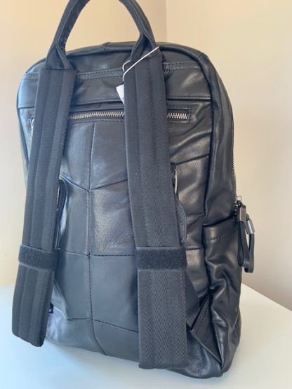 Mochila Unisex Mediana de Cuero Alta Calidad para Notebook - Modelo 8226 - Imagen 6