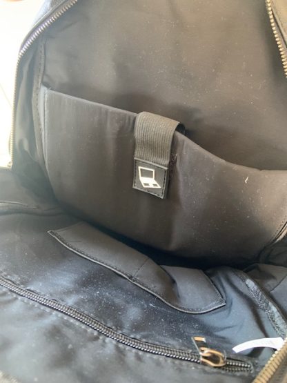 Mochila Unisex Mediana de Cuero Alta Calidad para Notebook - Modelo 8226 - Imagen 7