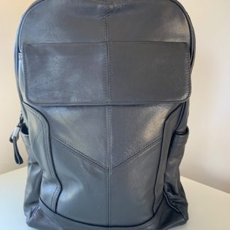 Mochila Unisex Mediana de Cuero Alta Calidad para Notebook - Modelo 8226