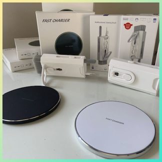 Cargador de Smartphones + Kit de Limpieza